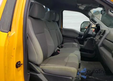 2020 Ford F250 Super Duty z USA, uszkodzony, nr VIN 1FTBF2A68LEC33248